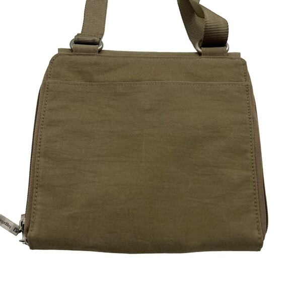 Baggallini Small Tan Crossbody Neutral Travel Bag Magnetic Buckle - Picture 6 of 9